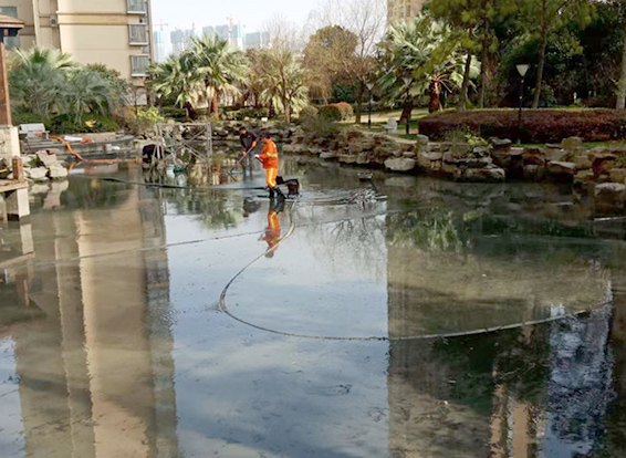 企石镇景观池淤泥清理